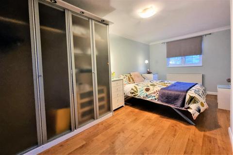 83 Abbotsweld, Harlow, CM18 6TQ