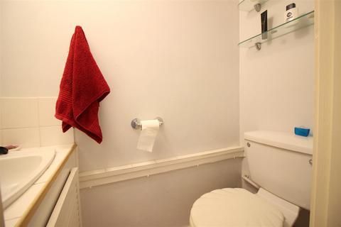 36 The Maples, Harlow, CM19 4QZ