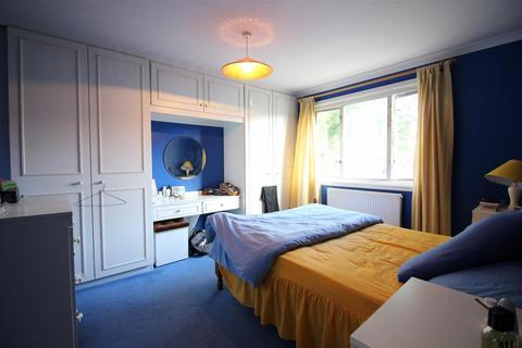36 The Maples, Harlow, CM19 4QZ