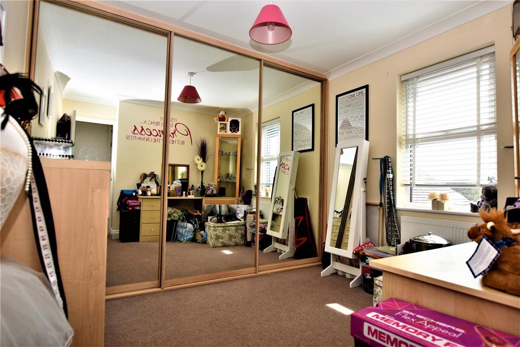Bedroom 4.jpg