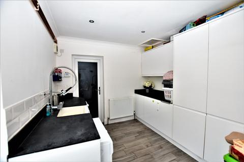 6 Victoria Road, South Woodham Ferrers, Chelmsford, CM3 5LR