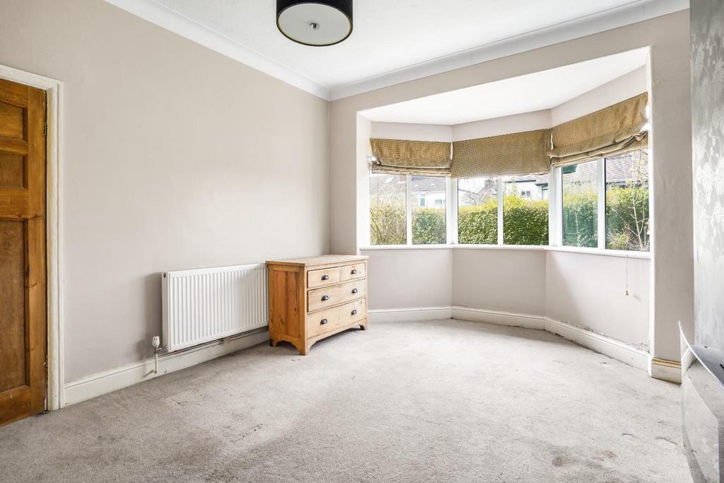 Talbot Grove, Roundhay, Leeds 5 bed semidetached house for sale £400,000
