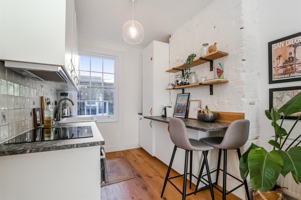 Peckham Hill Street, Peckham, SE15 2 bed flat for sale £550,000