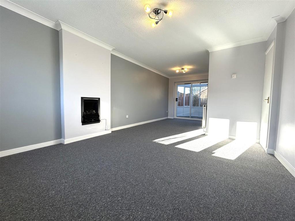Living Room 1.jpeg