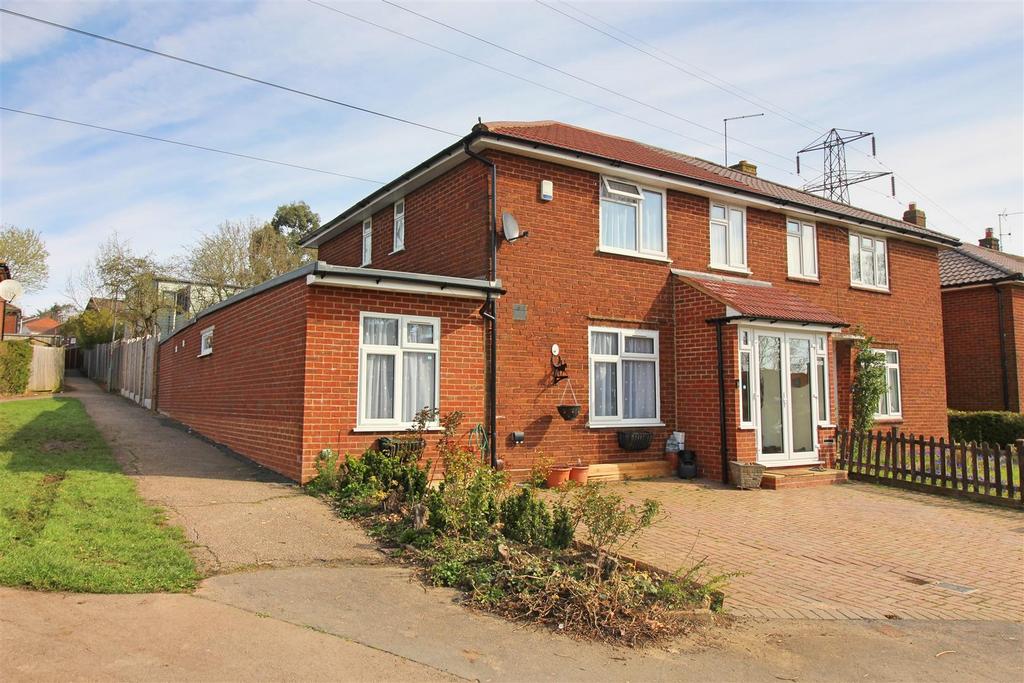 Crown Road, Borehamwood 4 bed semidetached house £665,000