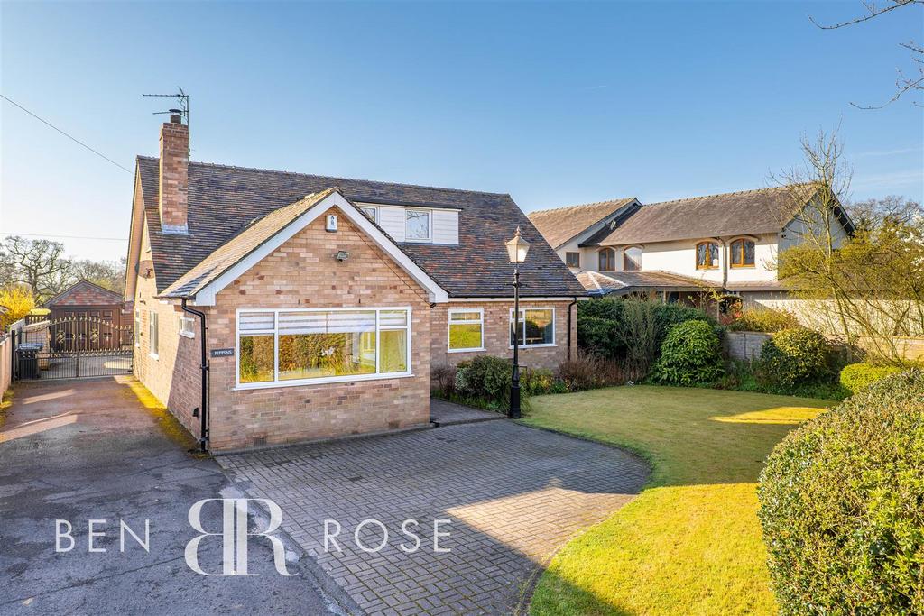 Runshaw Lane, Euxton, Chorley 5 bed detached bungalow £499,995