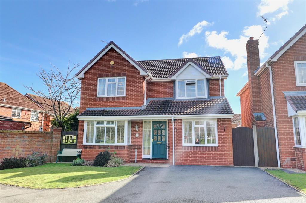 Ribbonfields, Attleborough, Nuneaton 4 bed detached house £365,000