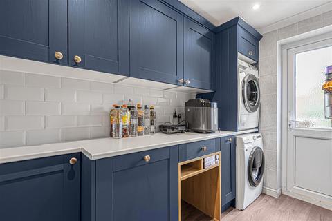 13 Bardolphs Close, Chazey Heath, Reading, RG4 9ER