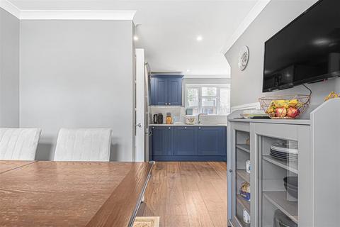 13 Bardolphs Close, Chazey Heath, Reading, RG4 9ER