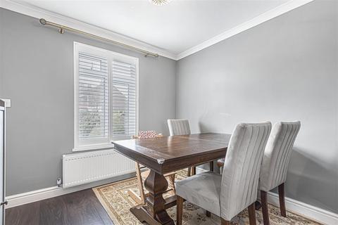 13 Bardolphs Close, Chazey Heath, Reading, RG4 9ER