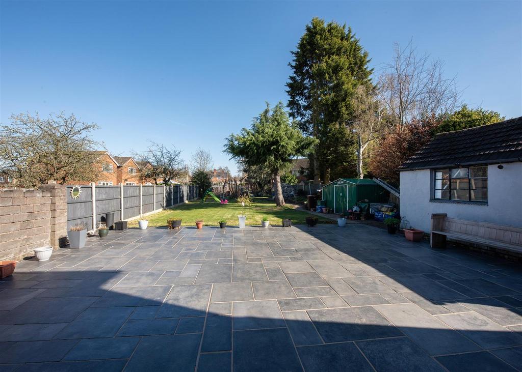 153 Trysull Road, Merry Hill, Wolverhampton 3 bed detached house for