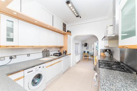 14 Rathgar Avenue, London, W13 9LP