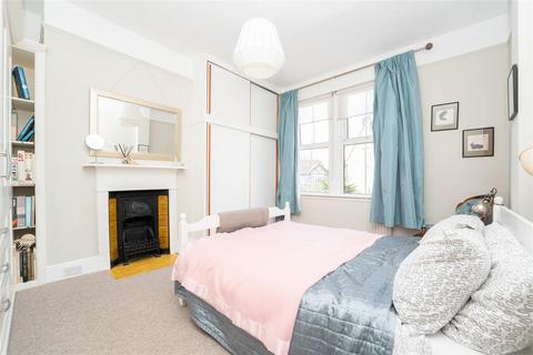 14 Rathgar Avenue, London, W13 9LP