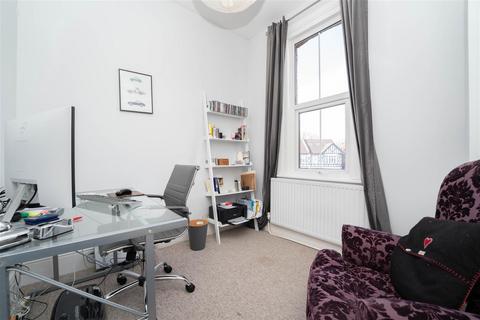 14 Rathgar Avenue, London, W13 9LP