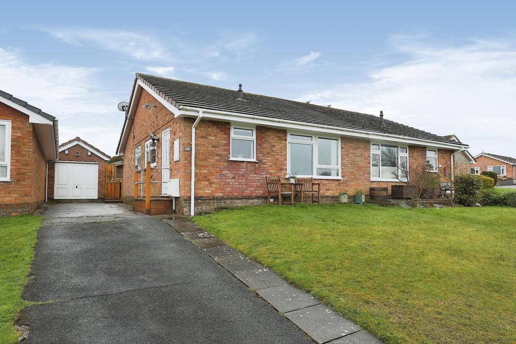 Drive, Llandrindod Wells 2 bed semidetached bungalow £195,000
