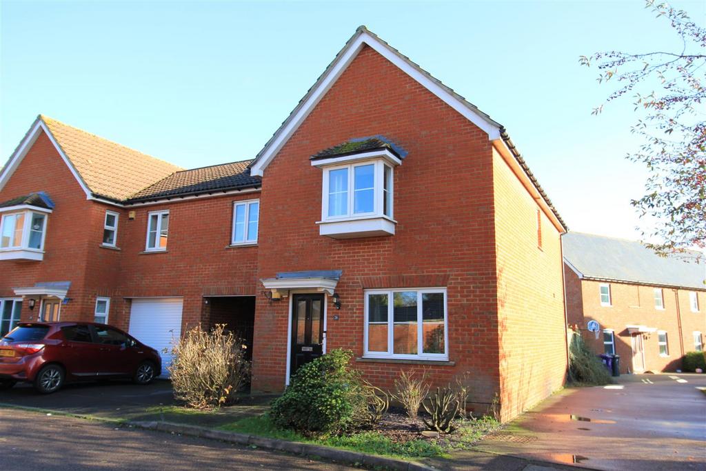 Nevis Road, Great Ashby, Stevenage 4 bed semidetached house £450,000