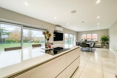 5 bedroom detached house for sale, Smallgains Lane, Stock, Ingatestone