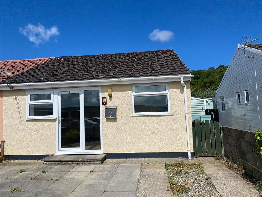 5 Seaview Crescent, Goodwick 2 bed semidetached bungalow for sale £