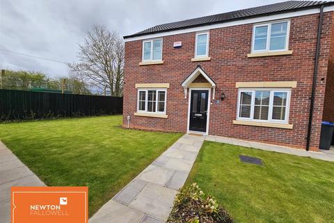 4 bedroom detached house for sale - Lancelot Way, Mansfield