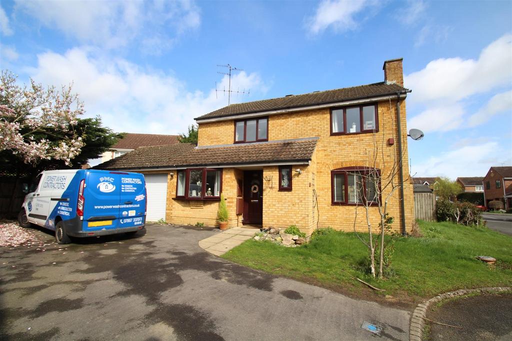 Brandon Close, Grange Park, Swindon 4 bed detached house for sale £