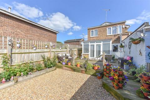 3 bedroom detached house for sale - Sherwood Avenue, Northampton