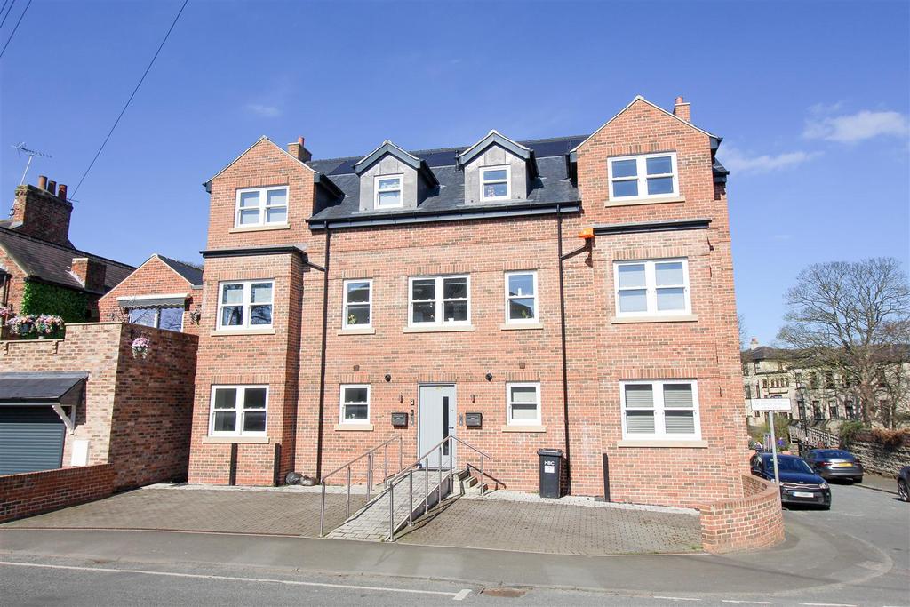 Bondgate Green, Ripon 1 bed apartment £165,000