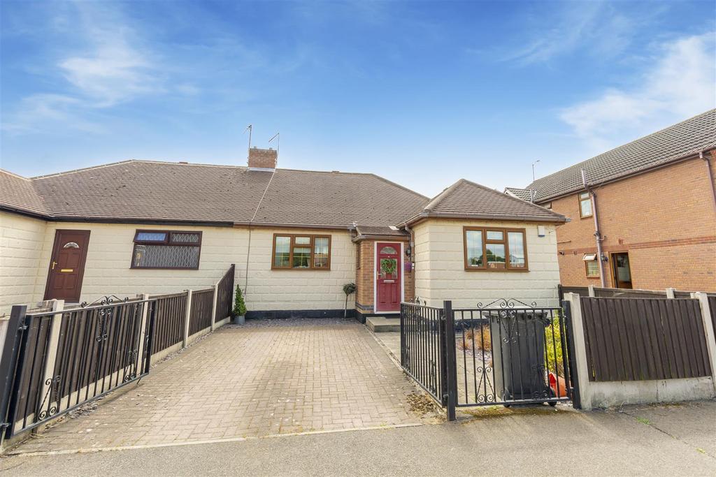 Barton Road, Long Eaton 3 bed semidetached bungalow for sale £149,000