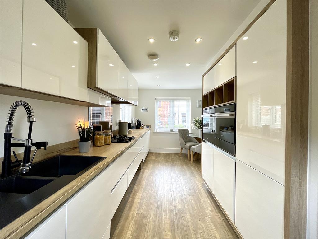 Warley Close, Chester le Street... 3 bed detached house £290,000