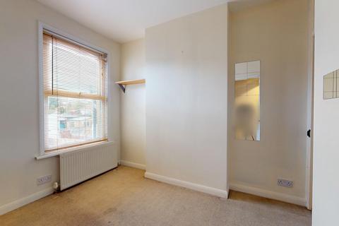 10 Stanley Road, Northfleet, Gravesend, DA11 7AR