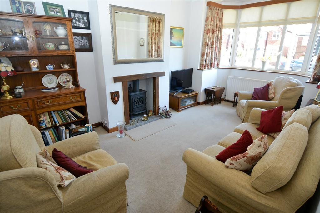 Farren Road, Northfield, Birmingham, B31 3 bed semidetached house £