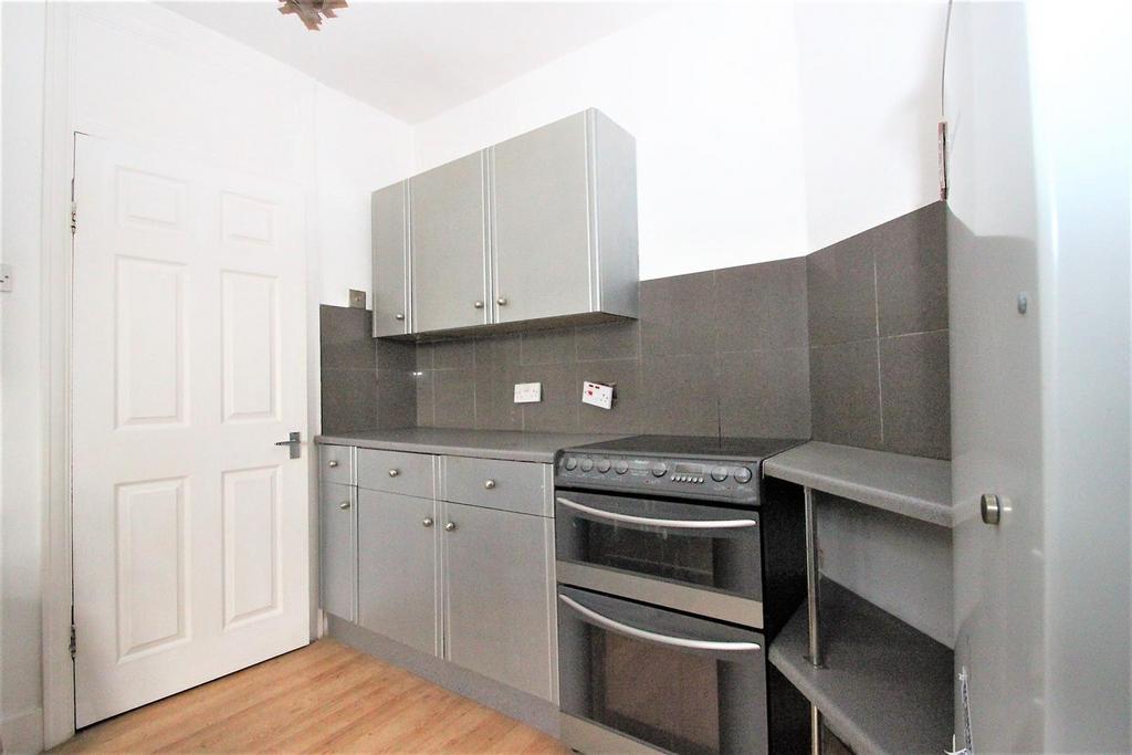 Kitchen 1.jpg