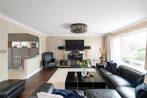 206 Sandcross Lane, Reigate, RH2 8LL