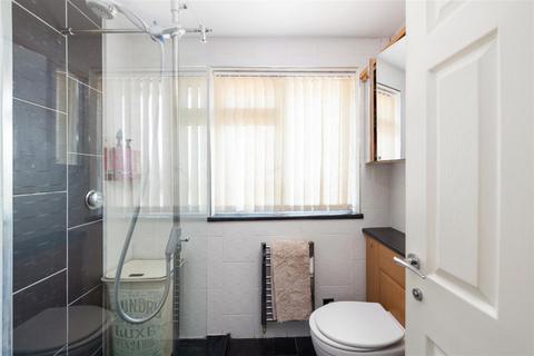 206 Sandcross Lane, Reigate, RH2 8LL