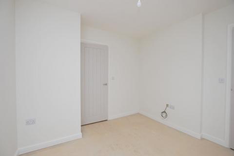 2 bedroom maisonette to rent, BAKER STREET