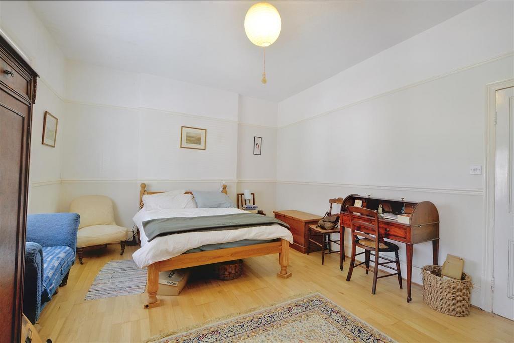 Bedroom 1 2.jpeg