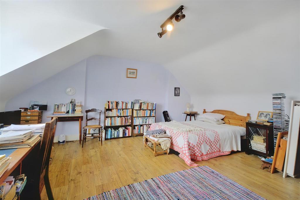 Bedroom 2 2.jpeg