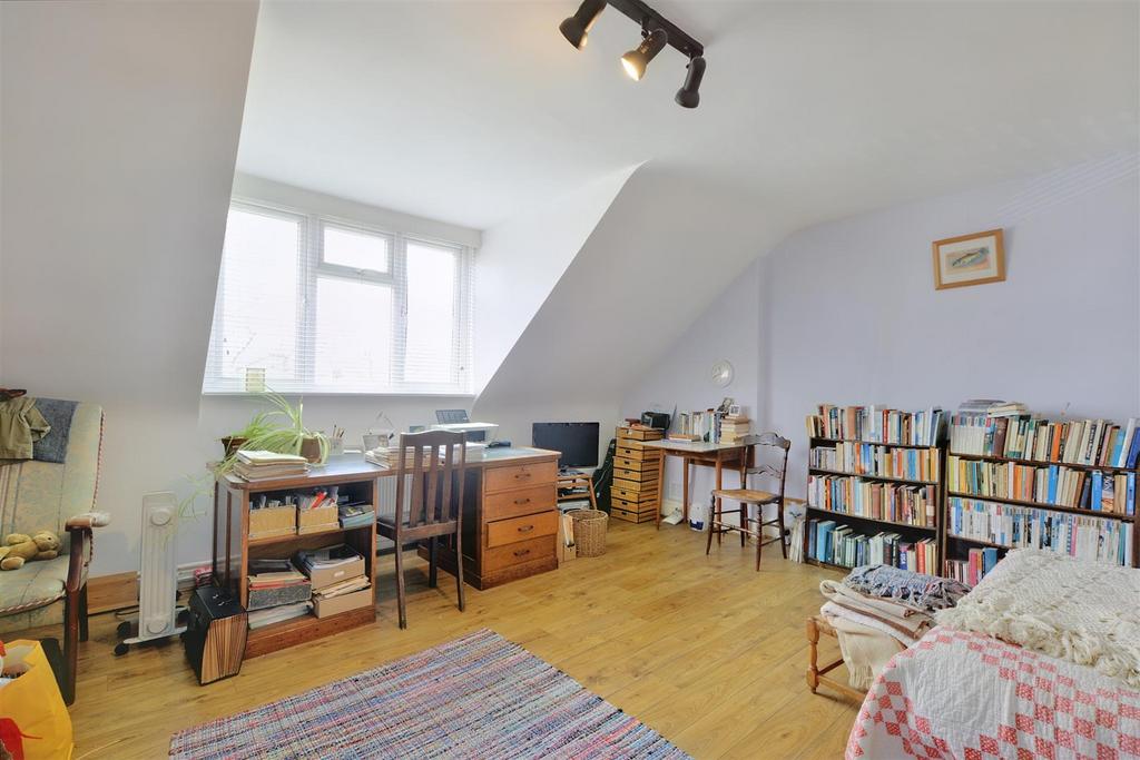 Bedroom 2 1.jpeg