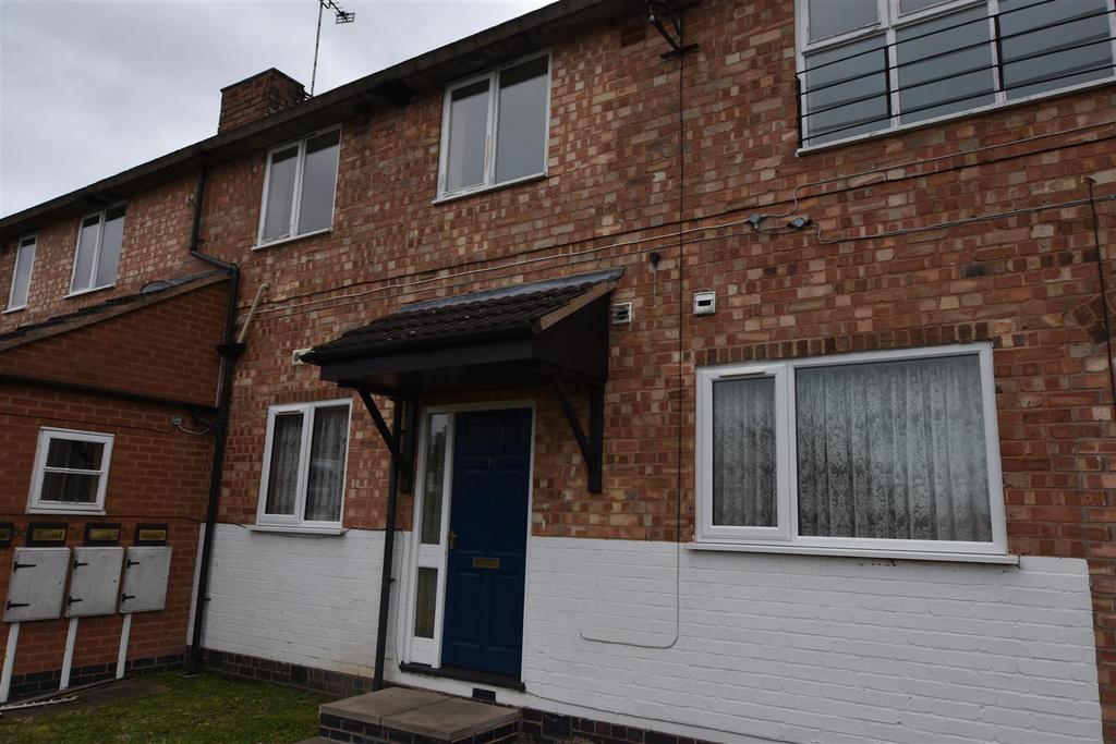 Bradgate Drive, Wigston 1 bed apartment £595 pcm (£137 pw)