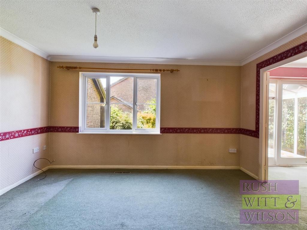 De Chardin Drive, Hastings 4 bed detached house for sale £365,000