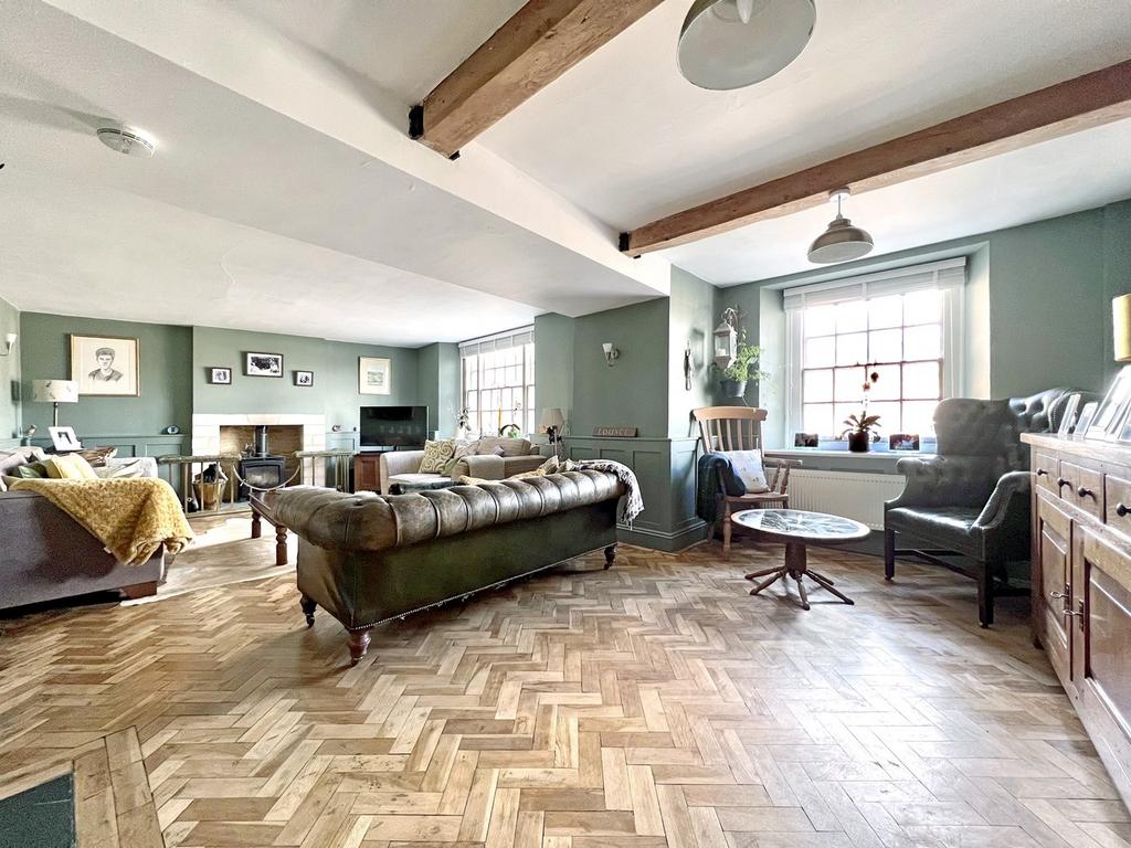 Lechlade Road, Faringdon, SN7 5 bed detached house for sale £850,000
