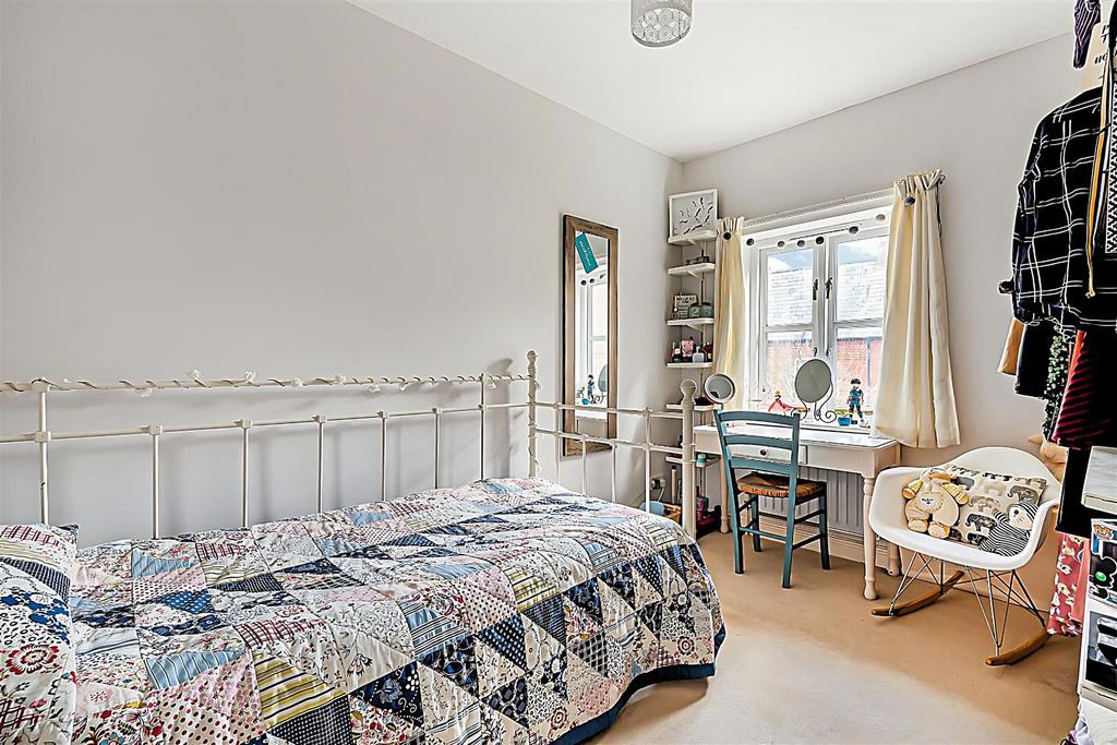 Bed 2 .jpg