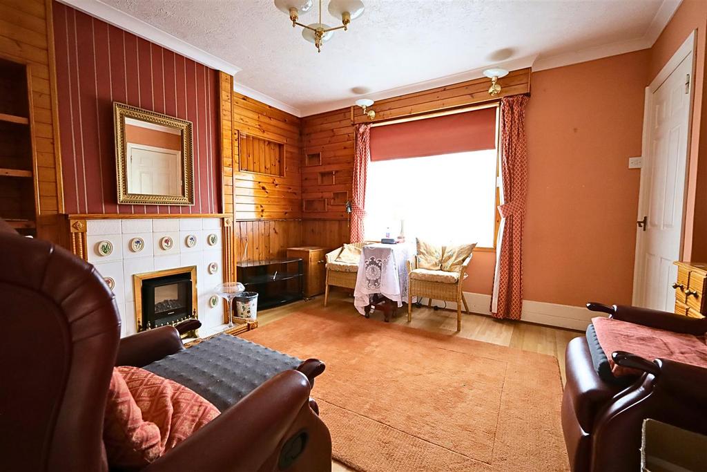 Stapley Road, Hove 2 bed terraced house £325,000