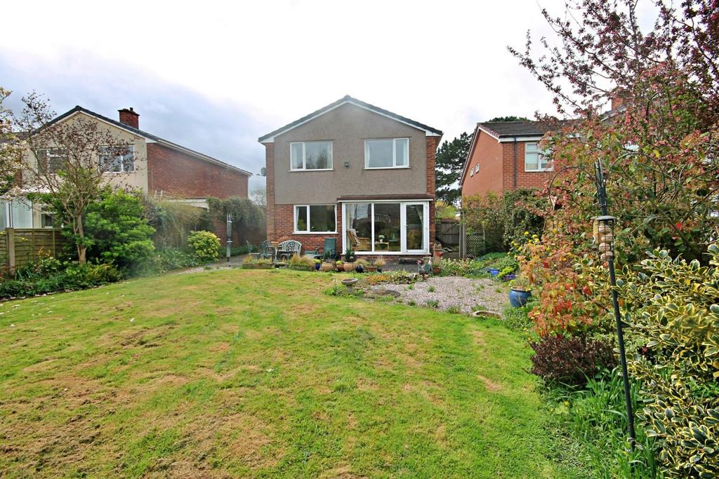 Browns Lane, Tamworth 4 bed detached house £375,000