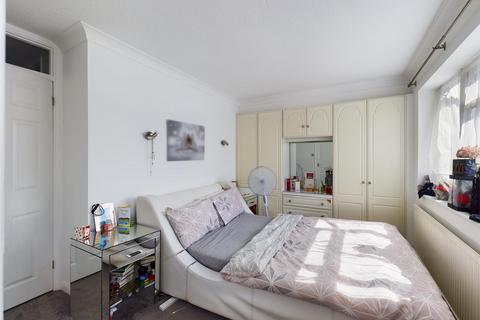 2 Ravenshead Close, South Croydon, CR2 8RL