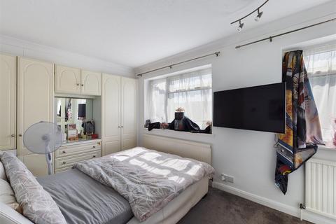 2 Ravenshead Close, South Croydon, CR2 8RL
