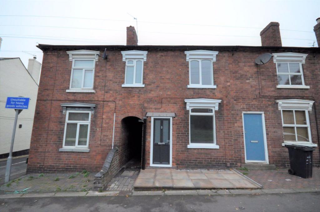 High Street, Wordsley 2 bed terraced house £795 pcm (£183 pw)