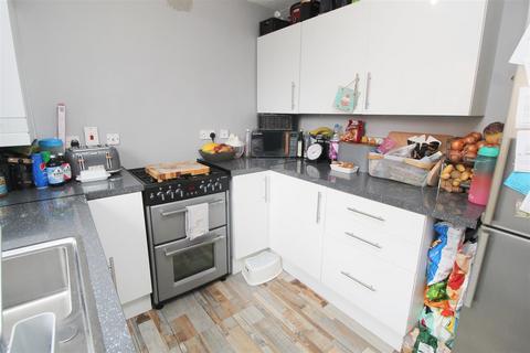 3 bedroom semi-detached house for sale - Woodspring Court, Monkston, Milton Keynes