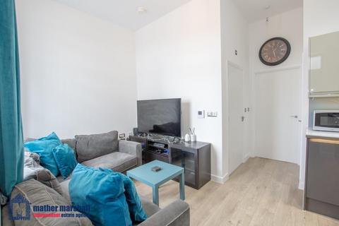 1 bedroom penthouse for sale - East Terrace, Kings Road, Stevenage