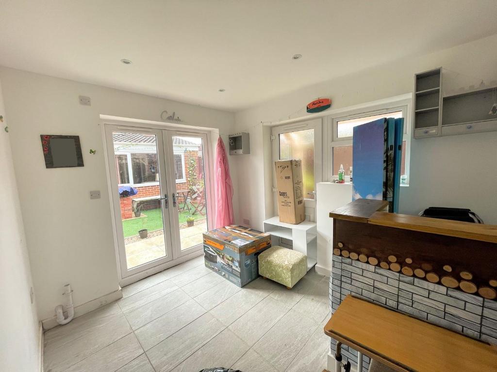 Garden room