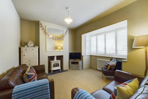 3 bedroom end of terrace house for sale - Castlegate, Scarborough, YO11 1QY